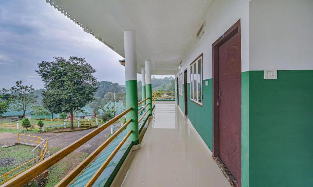 Moss Adams Inn Vagamon Kültér fotó
